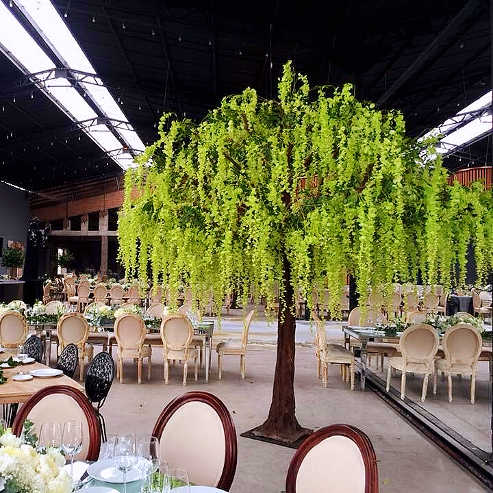 Artificial Silk Wisteria Blossom Tree Custom Handmade Large Purple Flower Tree For Wedding Decoration Artificial Wisteria Tree