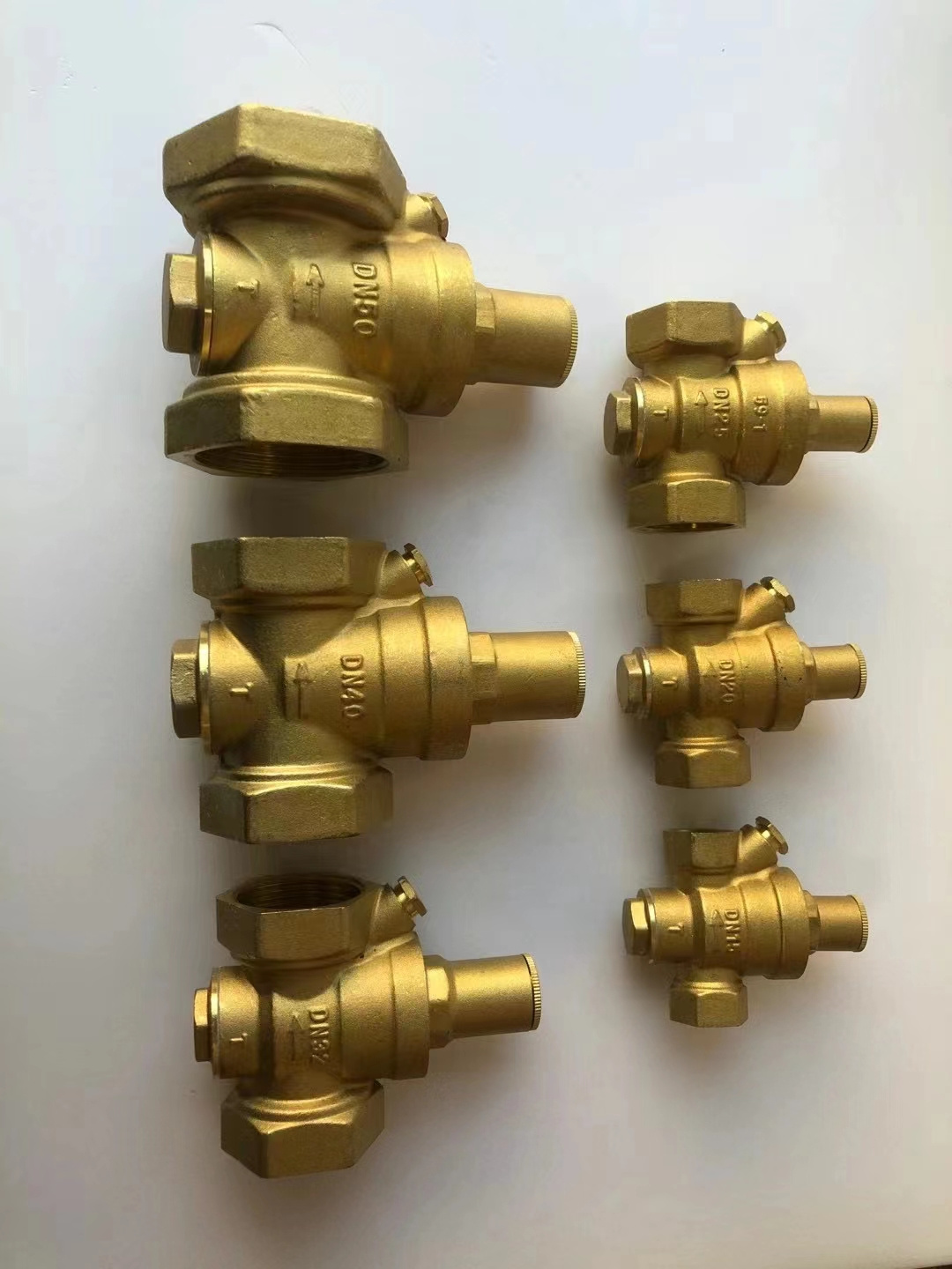 The ductile iron flange connect cast iron  gate valves AND ball valves pressure safety  valves