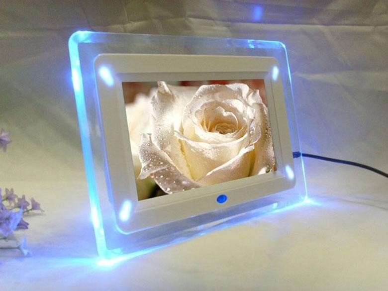 ready to ship CE FCC RoHS Certificate  led light acrylic porta retrato foto frame digital photo frame YYD DPF-7004L