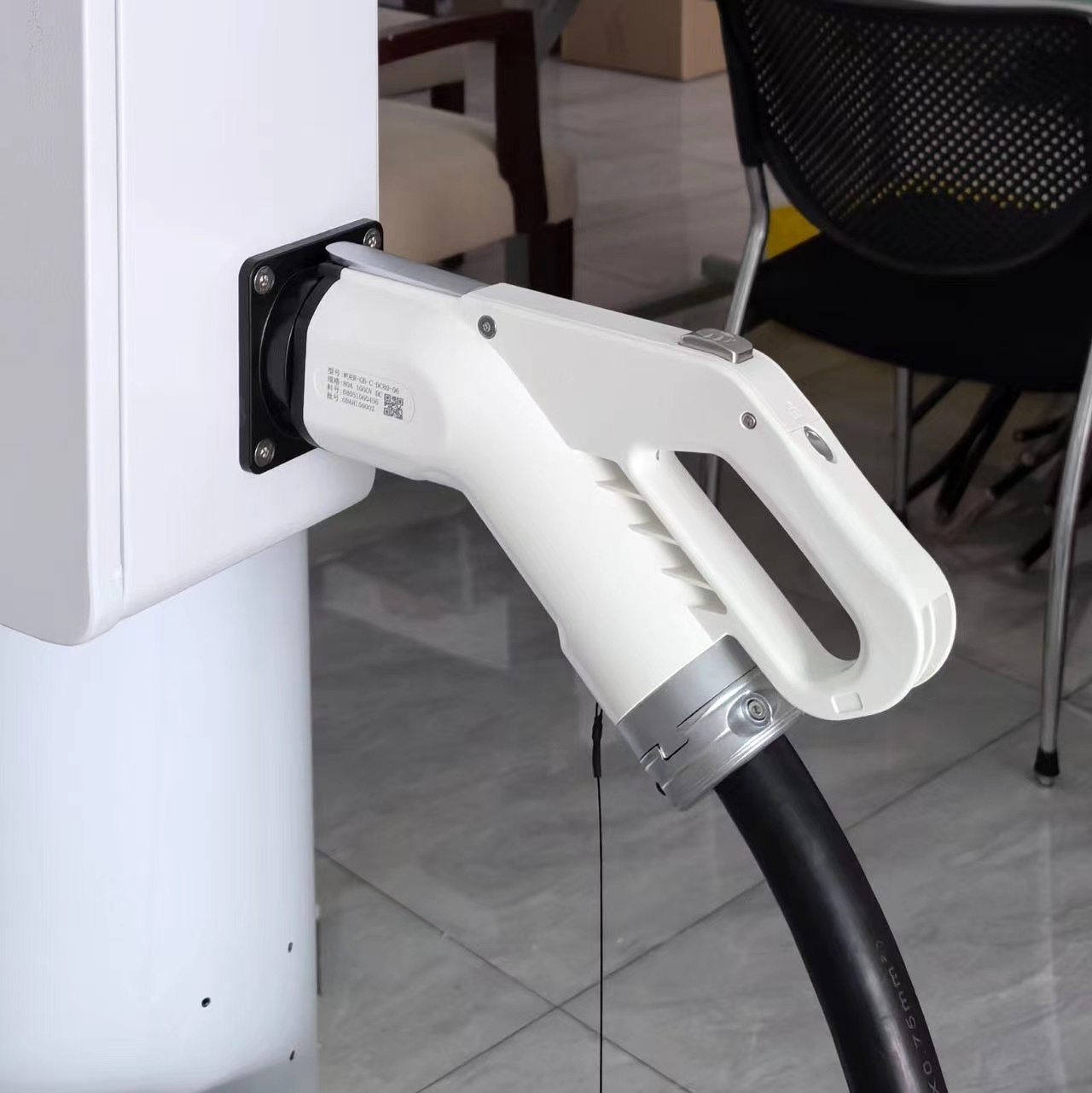 Mobile power bank electric car charging station 30KW single connector DC charging station