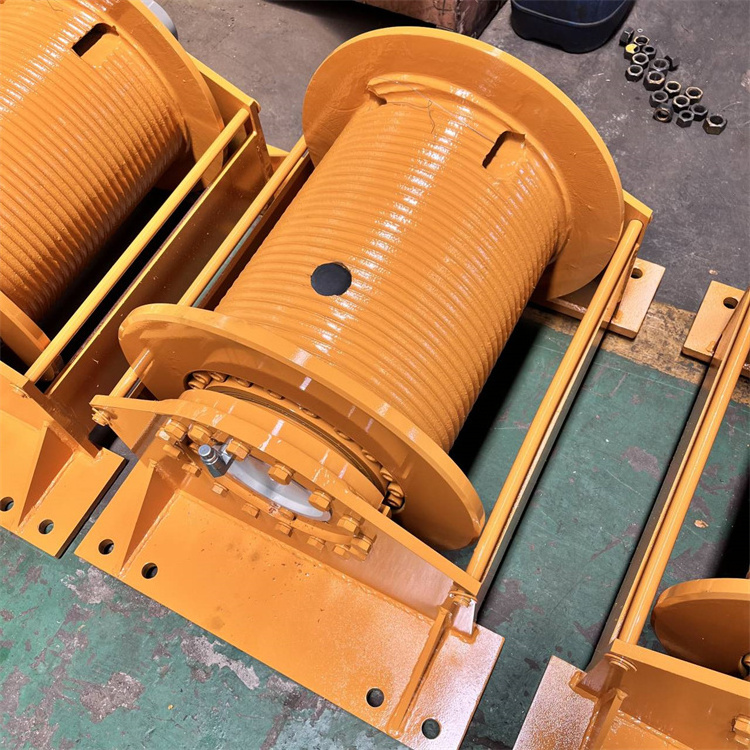 cable pulling machine electric hydraulic lifting hoist winch for truck tractor crane recovery