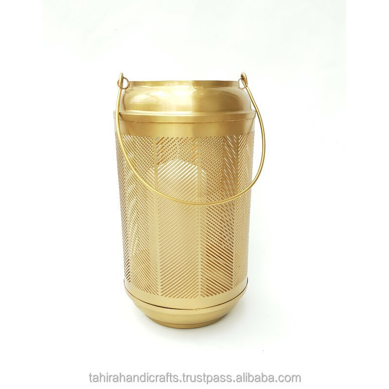 New Gold Latest metal hurricane lantern candle holder light Outdoor, indoor decor living room Christmas Easter Gift