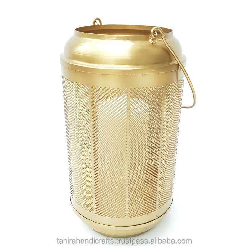 New Gold Latest metal hurricane lantern candle holder light Outdoor, indoor decor living room Christmas Easter Gift