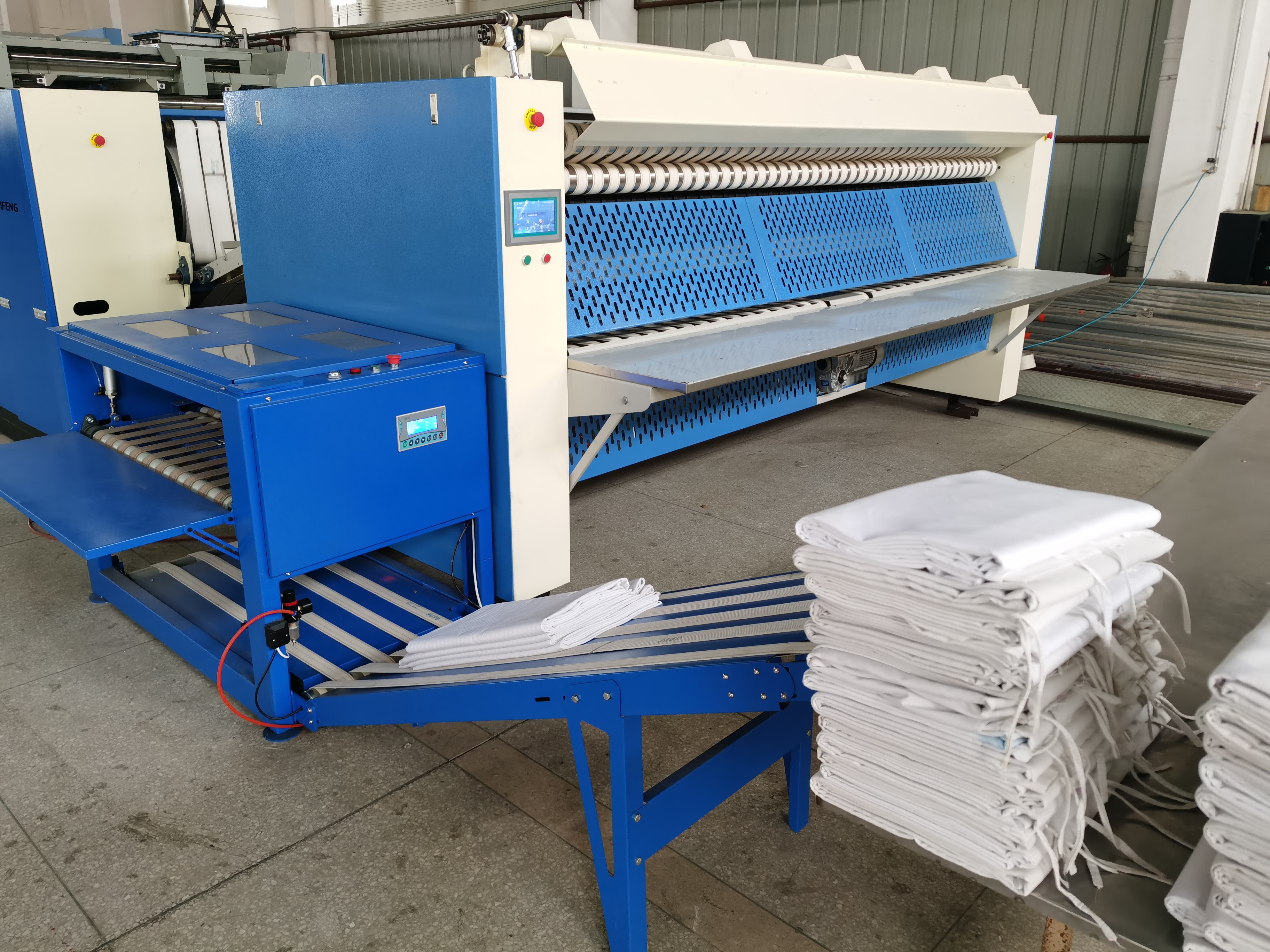 High Quality Blanket Folder, Vacuum Feeder, Napkin Stacker, Linen & Towel Folding Machines