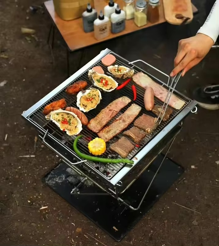 bbq grill with hanging chain