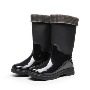 Popular new design silicone socks accessories rain shoes cover waterproof rain cycling boot for women