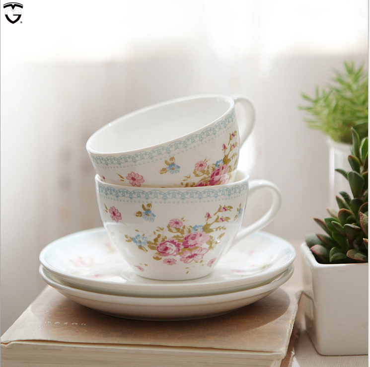 Gift Box Promotional gifts cup ceramic coffee bone china cups ceramic tea cup and saucer set 150ml