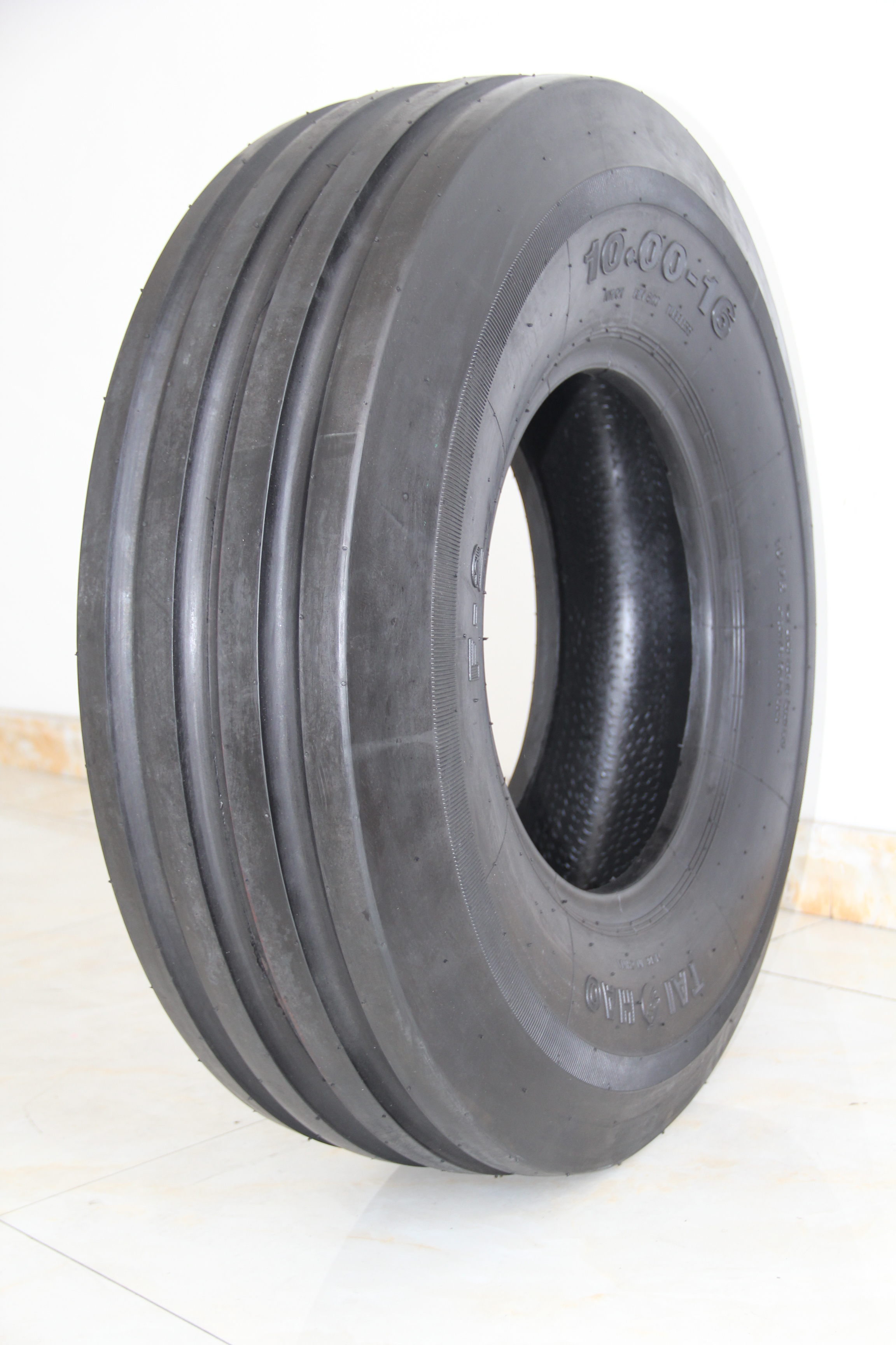 F2 agricultural tyres 1100x16 11.00x16 front tractor tyre