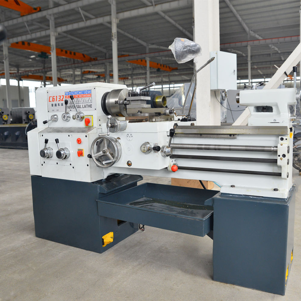 manual lathe Horizontal Lathe CA6261 CA6261B CA6261C Manual Bench Metal Gap Bed Lathe Machine