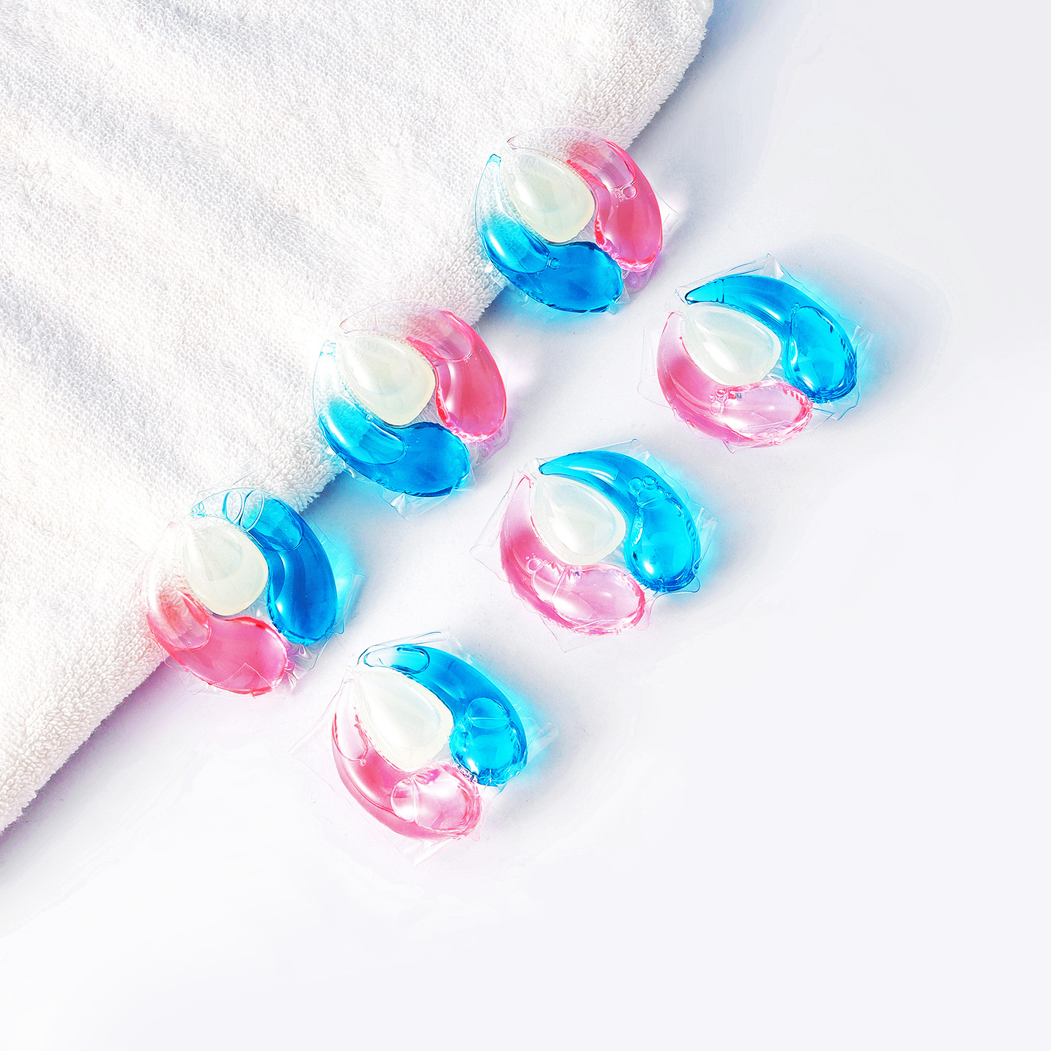 NEW OEM&ODM Detergente De Tendencia Laundry Gel Beads 3 in 1 High Concentrate Laundry Detergent Pods Laundry Detergent Capsules