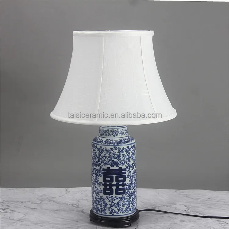 L008  Wholesale antique blue and white ceramic table lamps home decor bedroom bedside desk lamp