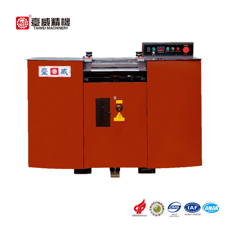 Camoga style 420B leather splitting machine / Bande knife Skiving Machine