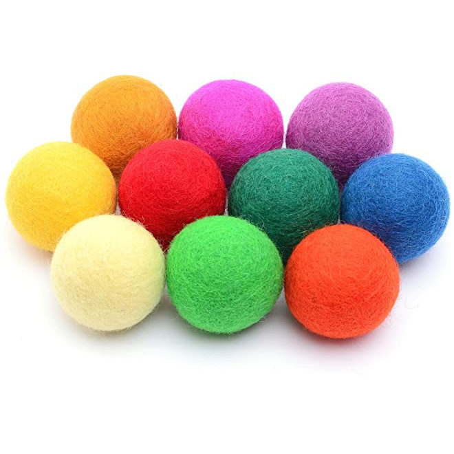 Best seller in USA 202 Natural Handmade Felt Balls Cotton Wool Balls Christmas Snowball/felt Ball trending 2024