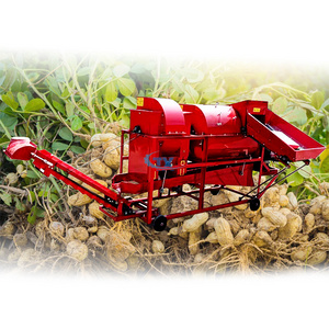 Moving groundnut peanut sheller thresher harvester machine for wet and dry