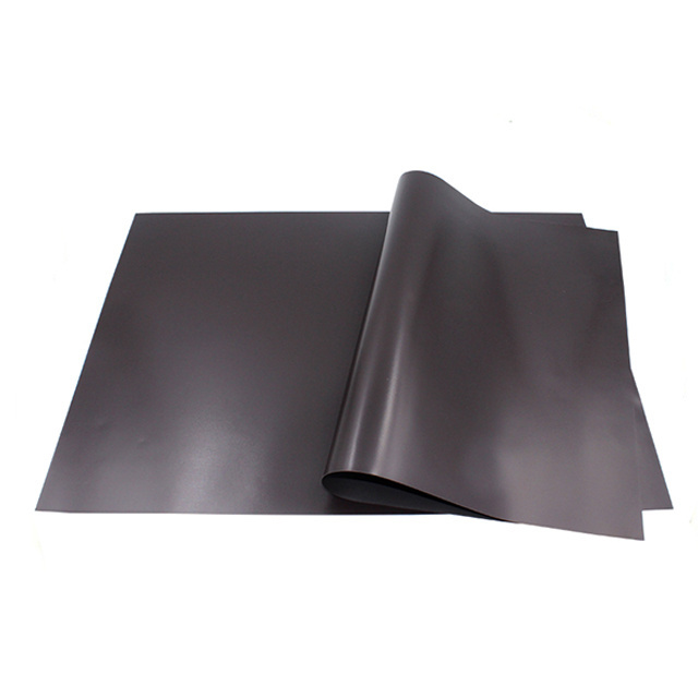 China Factory Thin Flexible Rubber Magnets Plain Magnetic Sheeting