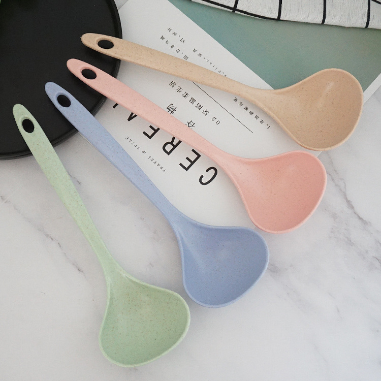 Reusable Soup Ladle Colorful Kitchen Soup Spoon Cookware Hanging Handle Gadgets Wheat Straw Plastic Utensils Scoops Plastic+pp