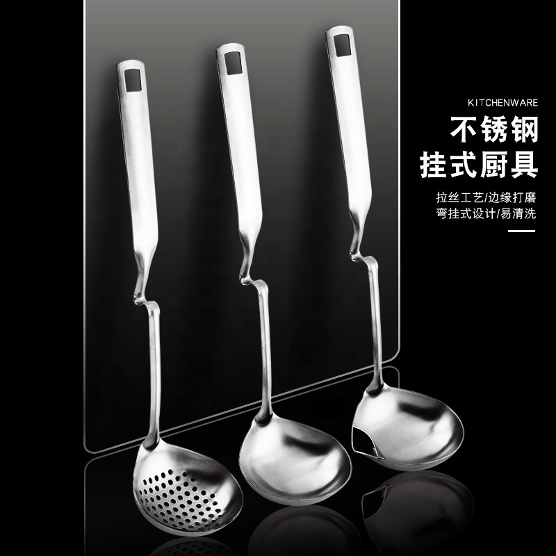 Stainless Steel Oil Separator Soup Ladle Gravy Food Fat Separator Skimmer Spoon,Soup Ladle Hot Pot Oil Filter Spoon