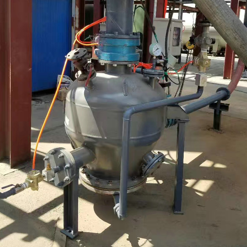 Pneumatic conveying system conveying pump equipment for cement silo