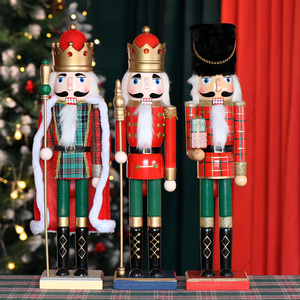 Nutcracker Low Price 50 Cm Wooden Nutcracker for Outdoor Decoration