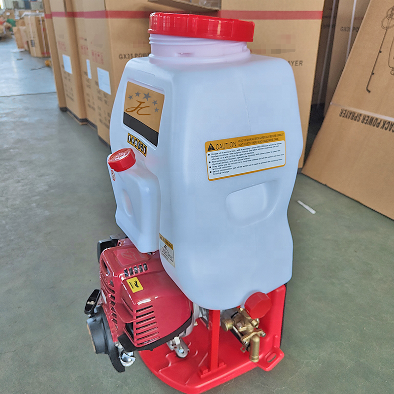 Taizhou JC Factory direct sales 20L/26L brass pump efficient agricultural knapsack gasoline engine sprayer