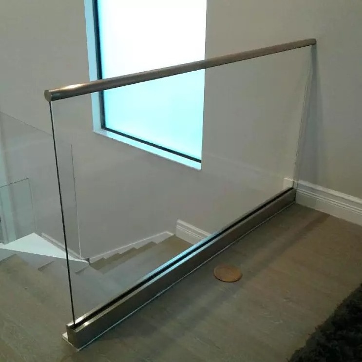 aluminum decking railing/glass balustrade/ U channel glass railings for balcony aluminum decking