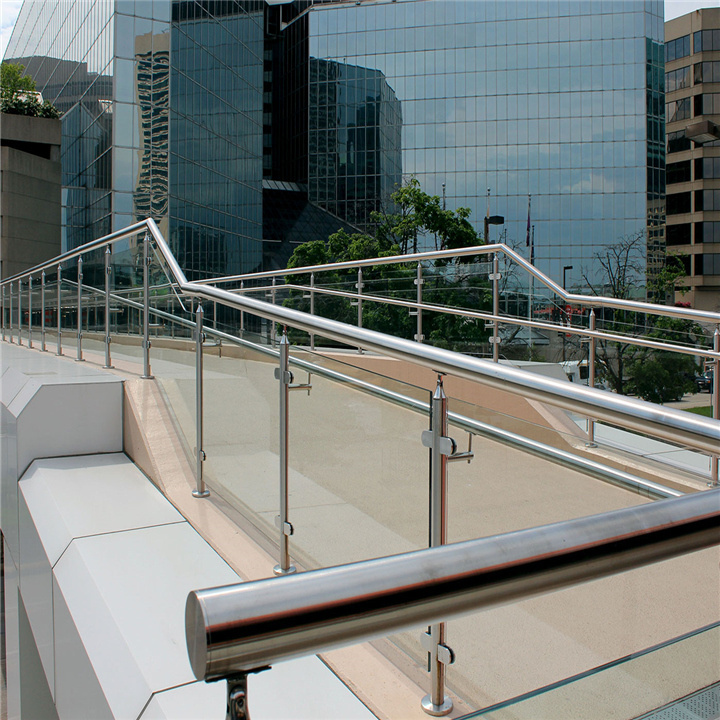 High Quality Exterior Glass Railing Terrace Railing Column Stainless Steel Staircase Frameless Glass Railing Post Pillar