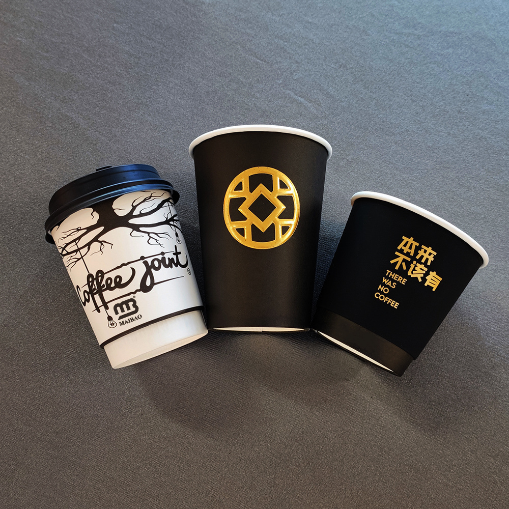 Customized take away hot drink cardboard paper cup with handle to go paper coffee cup disposable paper cup holder