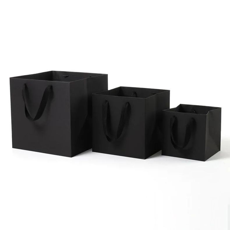 Black Elegent Custom LOGO UV Coated Paper Gift Bags For Jewelry Watch Perfume Small Business Packaging with Ribbon Handles