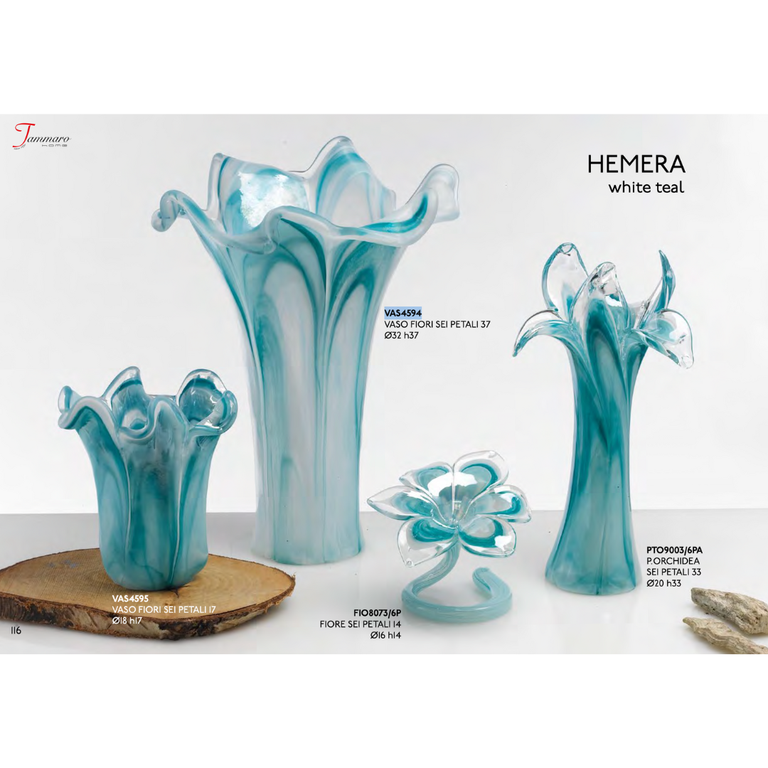 high quality Italian glass vase flower-shaped flower vase with six petals vase with a unique design handcrafted by professionals