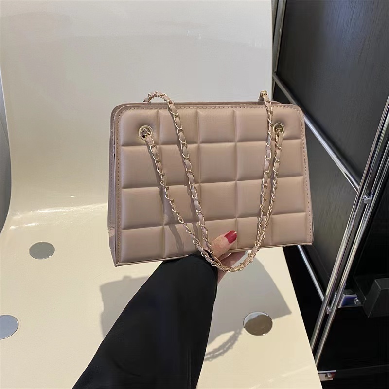 2023 New Fashion Ladies Purses Luxury Crossbody Shoulder Bags with Lattice Design Vintage Style Nylon Lining for Women