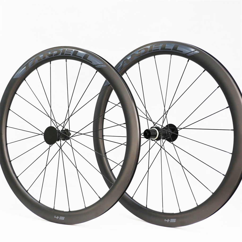 700c Carbon Disc Wheels Clincher Tubeless Roadbike Wheels Stainless Steel Spokes Ladies Cycle Bike Equipment Low Price