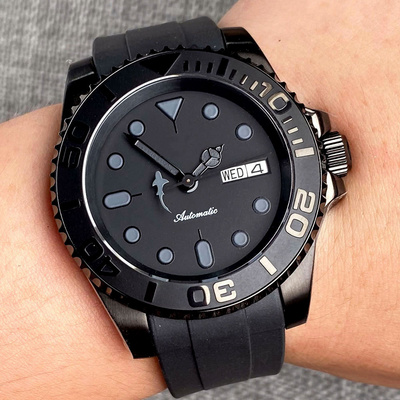 40mm Black SUB Dive Mechanical Watch Men NH35 Movement Black Shark Hand 20bar Waterproof Wristwatch Curved Silicone Band 40mm