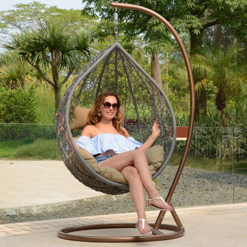 Park Tamington House Wicker Hanging Water Drop Shaped Swing Chair