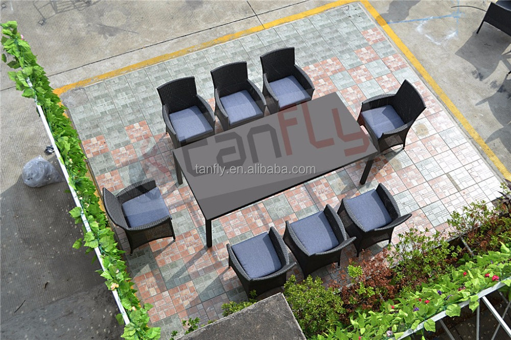 Weatherproof outdoor Rattan patio 4 Seater Garden Furniture Dining Set in Black chair and table