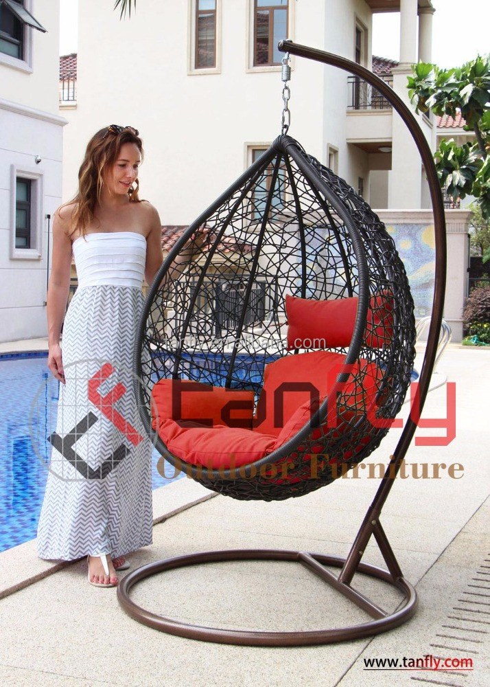 Patio Swing Rattan Egg Shaped Swing Chair Hanging Basket Outdoor