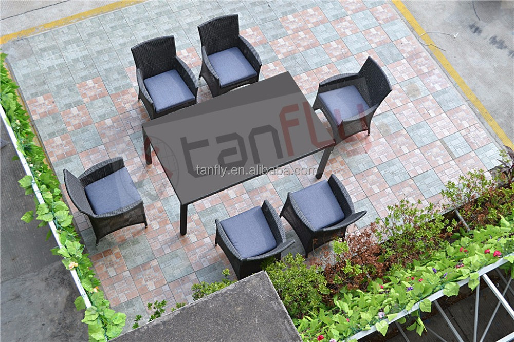 Weatherproof outdoor Rattan patio 4 Seater Garden Furniture Dining Set in Black chair and table