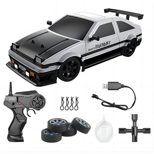 1/16 2.4G 86 RC Car Hot Sale 4WD Drifting Remote Control Racing Car With Spray Kids Radio Control Toy