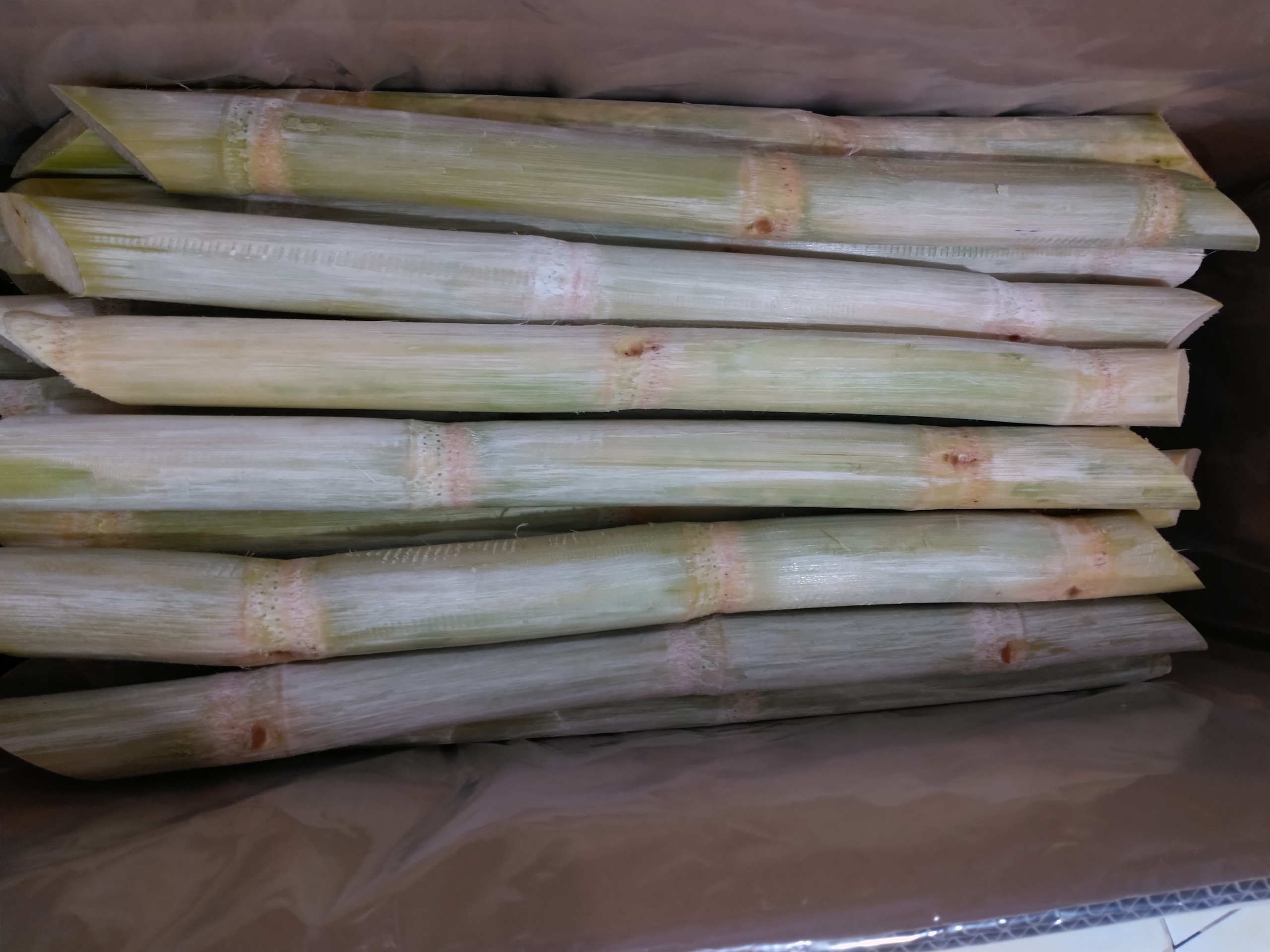 (HOT SALE 2023) Frozen IQF Sugar Cane Peeled Best Price From Vietnam