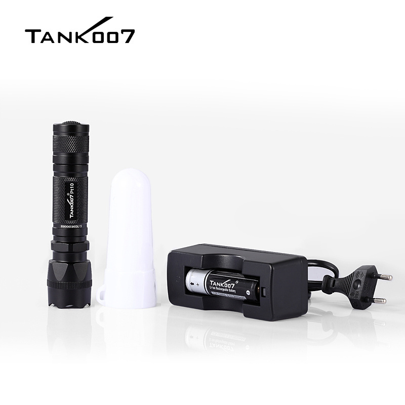 Factory Sale Cheap Rechargeable Light 1000 Lumen Torch 300 Lumens Tactical Flashlight LED Camping 18650 IP68 50000