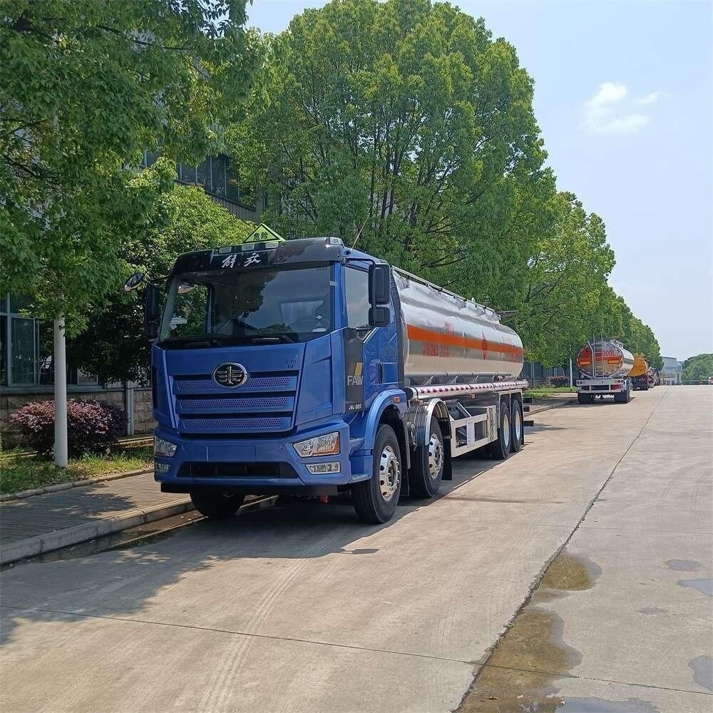 8*4High Quality Aluminium steel Q235 HINO NISSAN ISUZU JMC HOWO dongfeng FAW jiefang fuel tanker truck