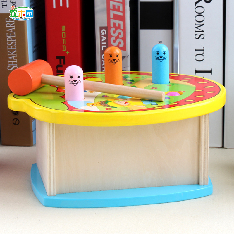 Factory direct sales  and strawberry Hit Hamster kids gift wholesale popular educational Tap on travel fun toys wooden toy