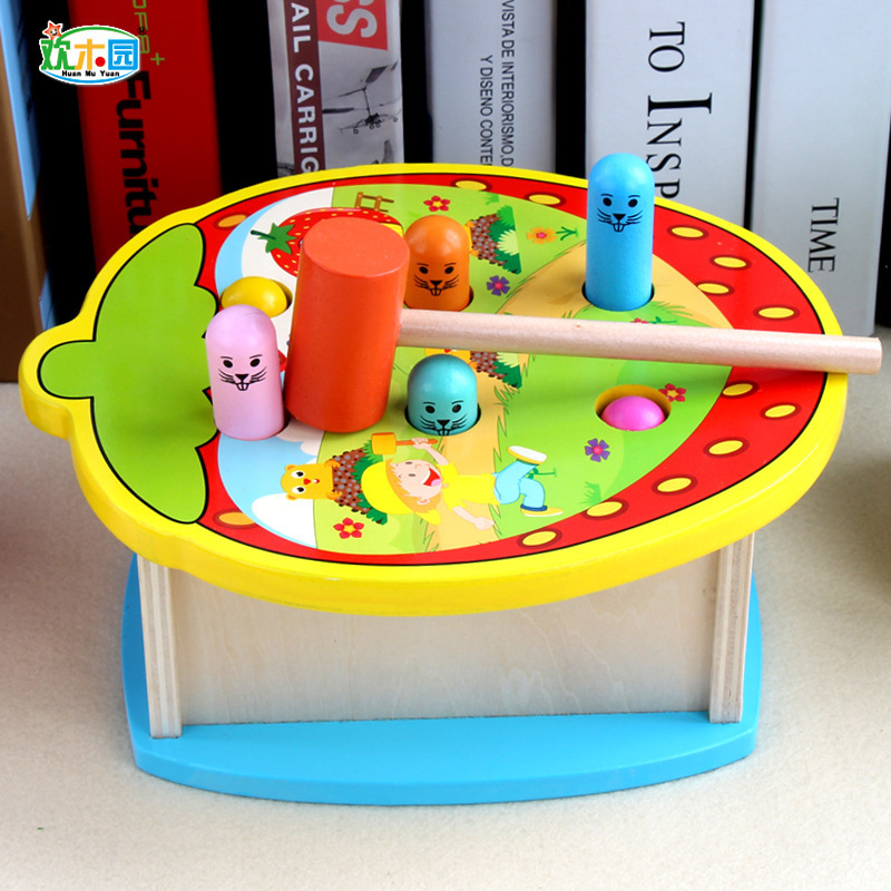 Factory direct sales  and strawberry Hit Hamster kids gift wholesale popular educational Tap on travel fun toys wooden toy