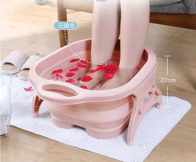 12 2021 New Portable Bathtubs Foldable Foot Soaking Bucket Foaming Massage Bucket Household Sauna Bathtub Pedicure Bath Plastic