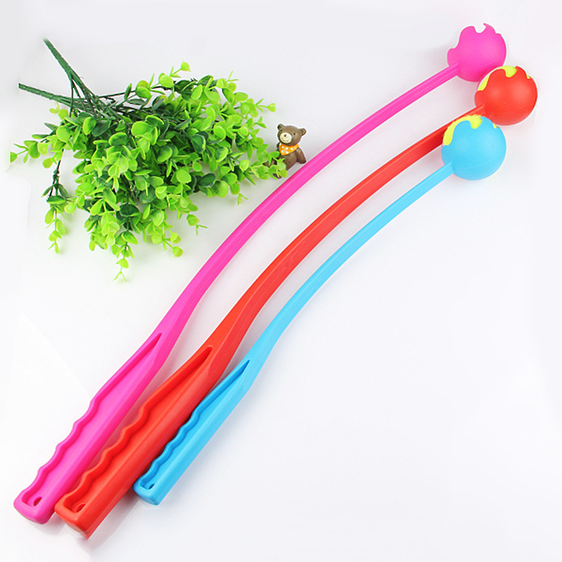 Wholesale cheap 68cm Dog Toy Funny Ball Thrower Tennis Dog Ball Launcher Thrower Sport Ball Launcher for dogs