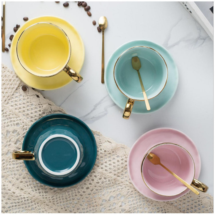 Customized Creative Europe Ceramic Cup and Saucer Porcelain Mug & Saucer with Gold Handle and Spoon Set