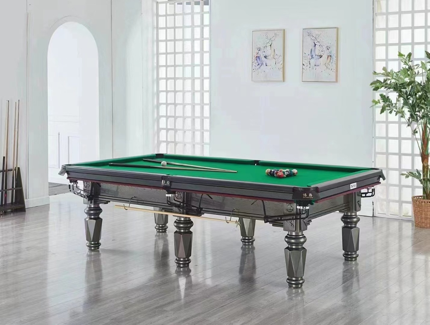 Luxury billiard pool table  Multiplayer table Decompress and relax board games