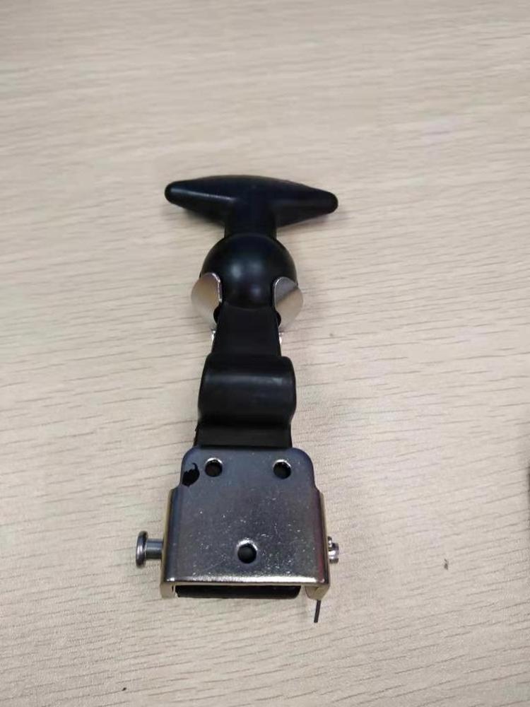 Over 15 years factory Rubber bonnet toggle T latch  silicone rubber pull latches rubber hood latch with hardware