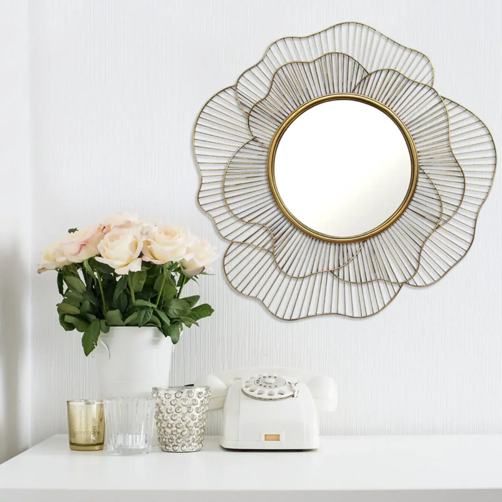 2021 Hot Sale Round Minimalist Wall Mirror with Stainless Steel Frame