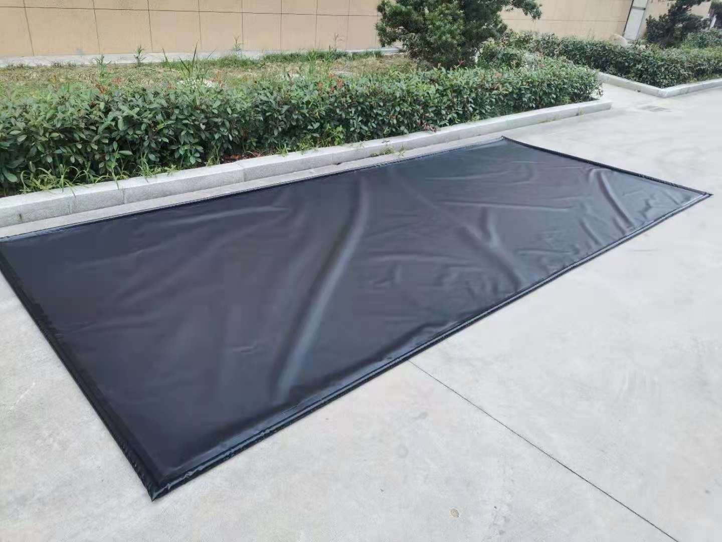 Uni-tarp PVC Tarpaulin Manufacturer Waterproof PVC Garage Floor Mat Car Wash Containment Mat for Snow, Mud, Rain