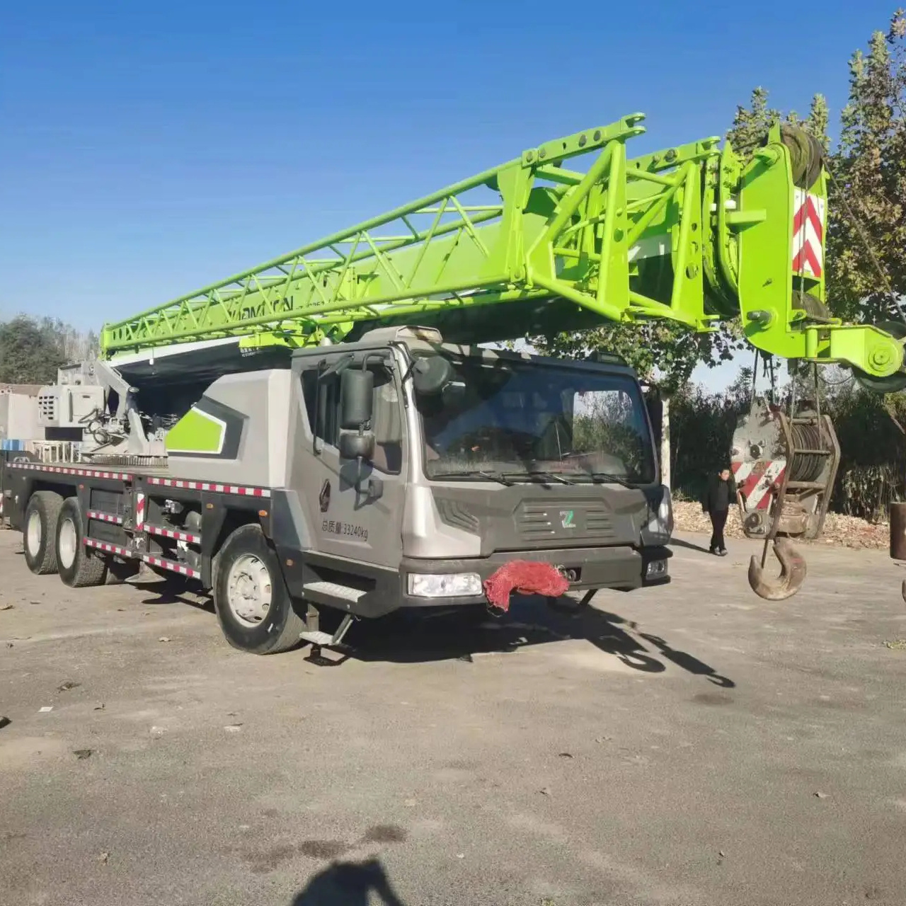 Good price zoomlion truck crane 25 ton used 25 ton zoomlion crane